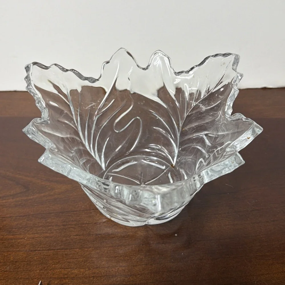Telefloral Vase Clear Glass Leaf Design and Edging‎ Leaded Crystal Vintage